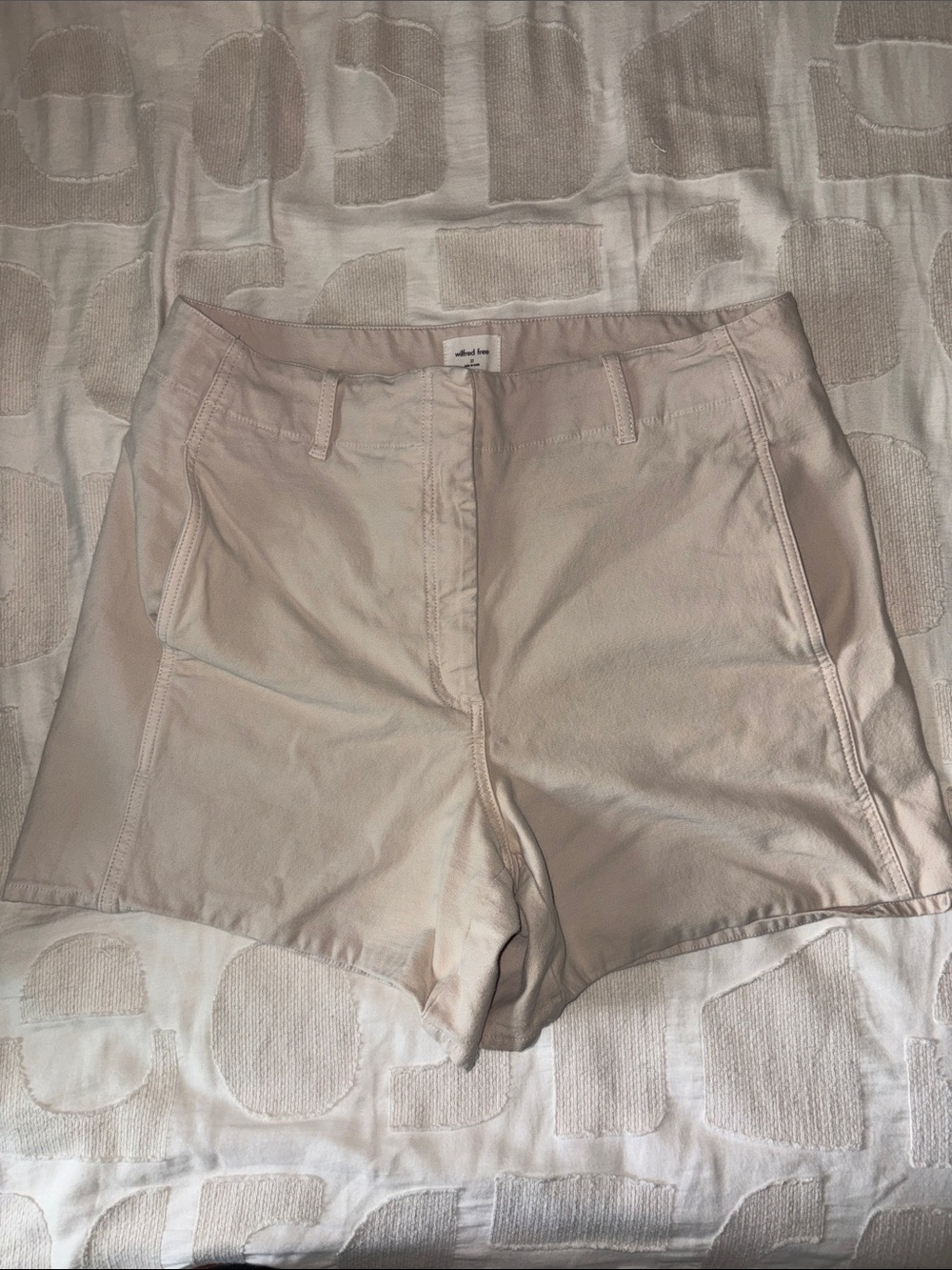 Wilfred High-Waist Cream Utility Shorts